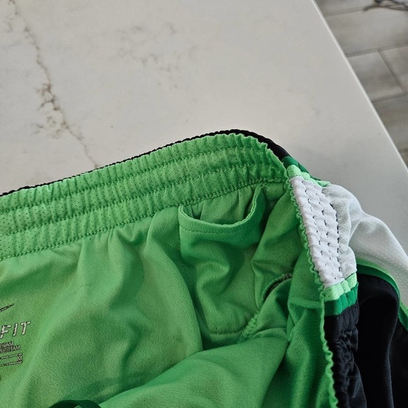 Nike Dri Fit Shorts - Picture 6 of 9